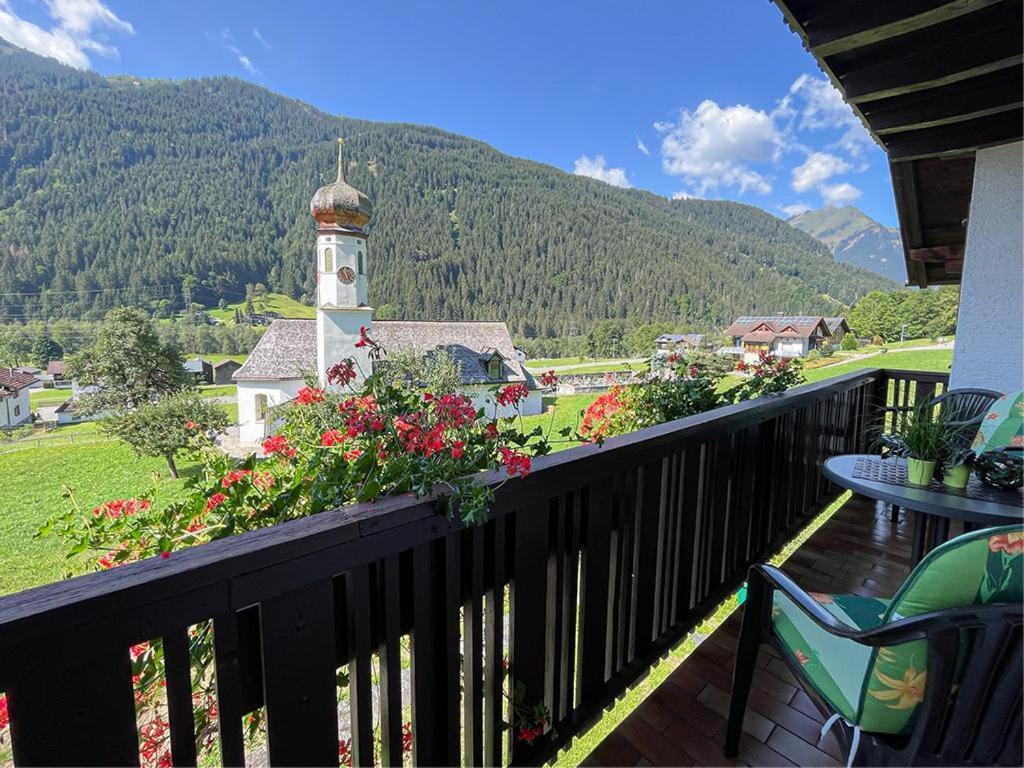 Appartement Haus Netzer Elisabeth à Sankt Gallenkirch Extérieur photo
